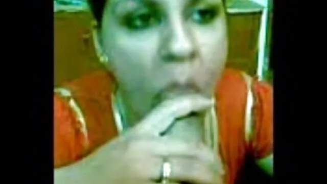 Big booty black slut pokes เธอ รูตูด ด้วย dildo ขนาดใหญ่ ดู วีดีโอ โป่