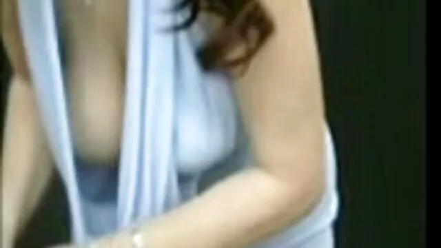 แม่บ้าน วีดีโอ หนัง x busty June Summers นำเสนอรายการร้อนสำหรับสามีของเธอ
