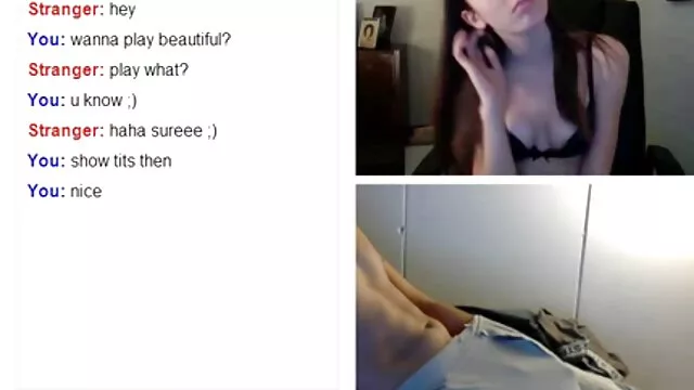 Lia Lor และ Asphyixa Noir ทดสอบทักษะการดูดไก่โดยผู้ชายสองคน วีดีโอ หนัง โป่