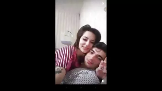 Kinky black shemale plays with her tits วีดีโอ เย ด กัน and jacks off เธอ ด้วยตัวเอง dick